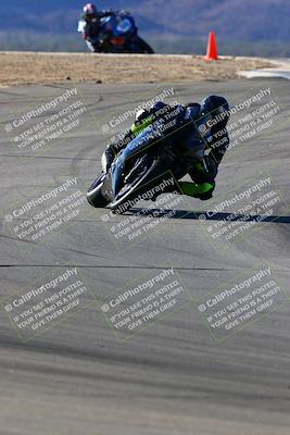 media/Jan-09-2022-SoCal Trackdays (Sun) [[2b1fec8404]]/Turns 9 and 8 (920am)/